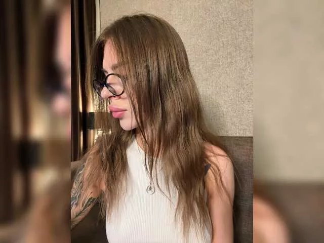 -Aperol- from BongaCams