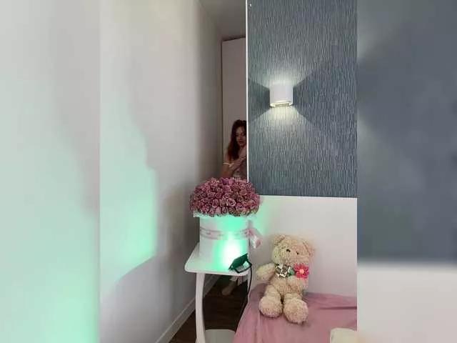 -wowFox- from BongaCams
