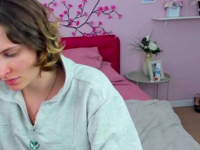 AdelRay from BongaCams