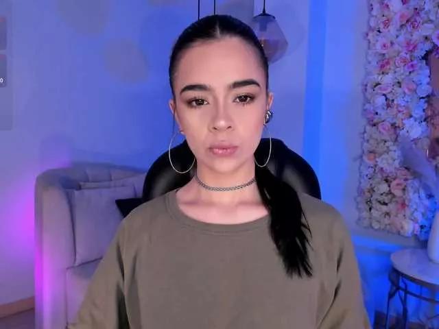 AlanaCraft from BongaCams