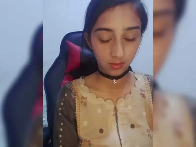 AlinaPopy from BongaCams