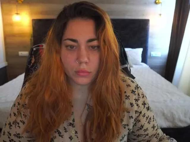 AmazonkaStarrr from BongaCams