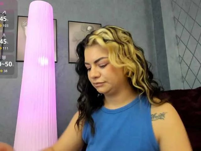 AshleyBrook from BongaCams