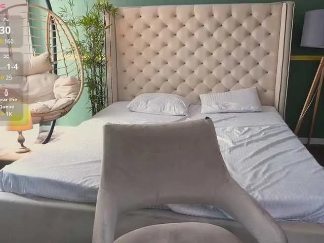 AureliaBliss from BongaCams