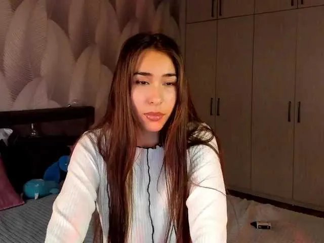 Bambiiiii from BongaCams