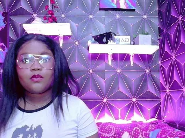 CannelleX from BongaCams