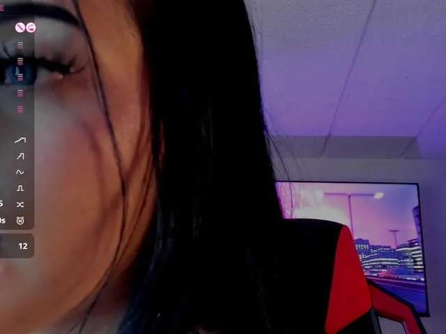 Charlotte-greys from BongaCams is Freechat