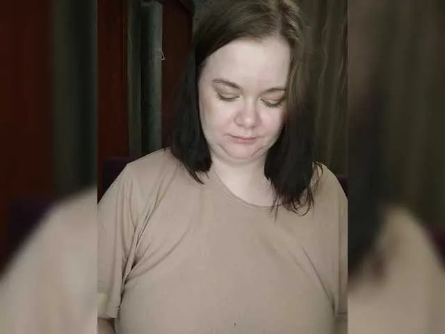 Cutecheeks from BongaCams