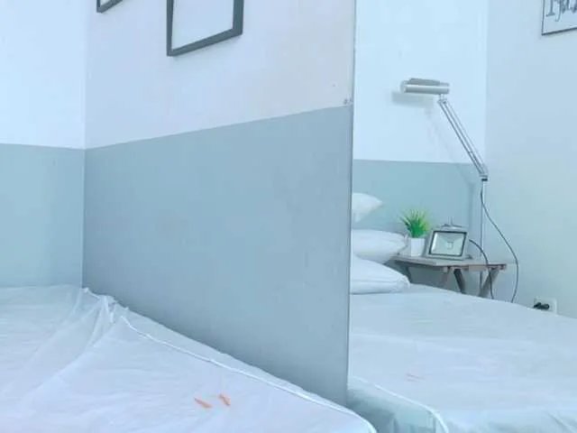 cutepetitee from BongaCams