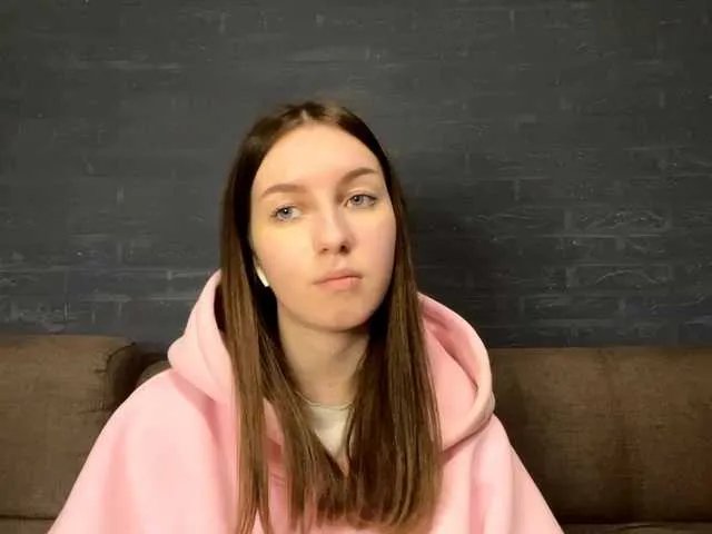 DeberaWarsham from BongaCams