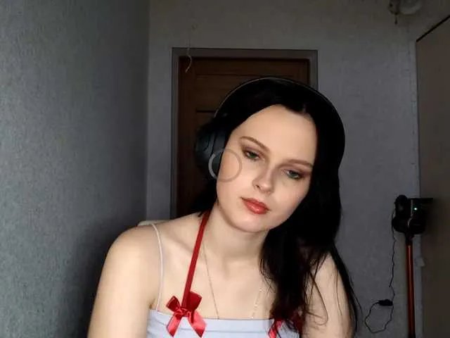  DelfinaStrauss chat room