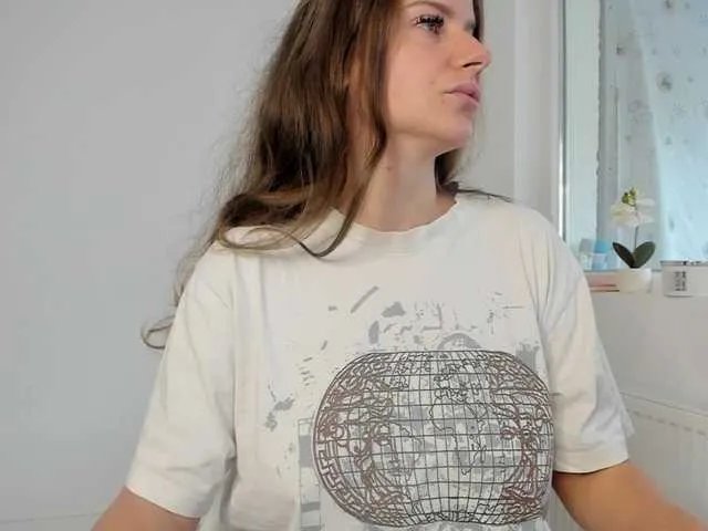 DiamondKay from BongaCams