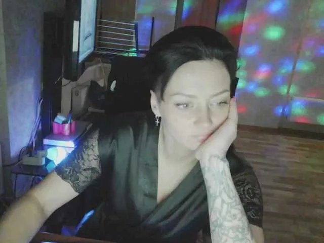 Dorisrus from BongaCams