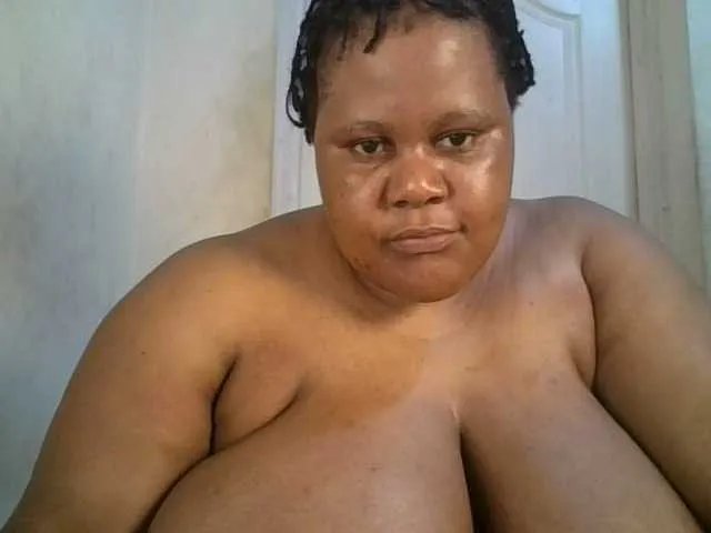 Ebonymagixs from BongaCams