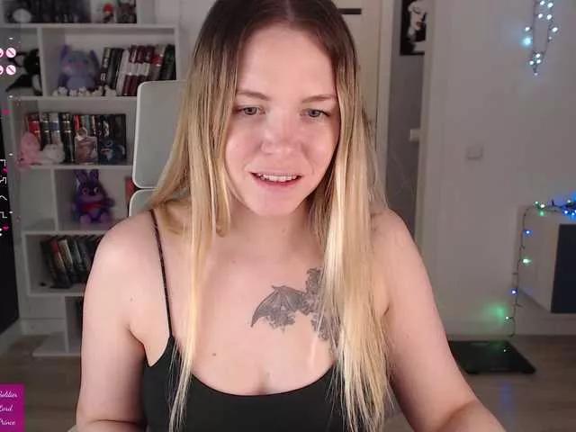 EmmaBryan from BongaCams