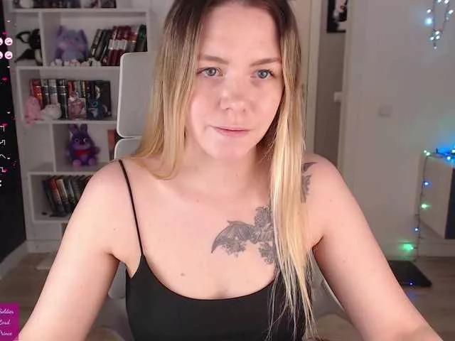 EmmaBryan from BongaCams