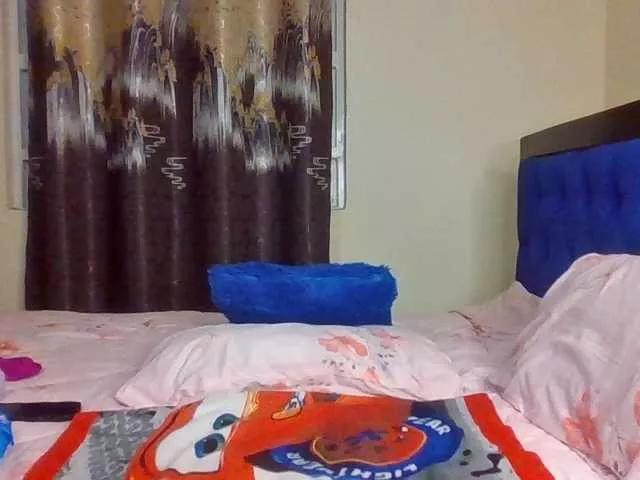 HappyLoverxo from BongaCams