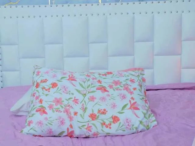 Indiancutiie from BongaCams