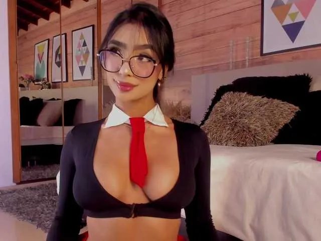 IzzyWild from BongaCams