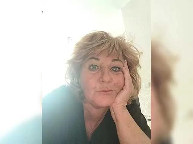 KarinkaSweet from BongaCams is Freechat