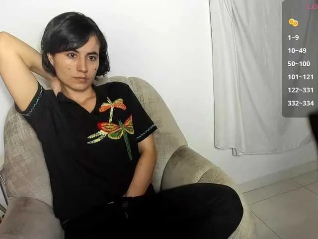 katiae from BongaCams