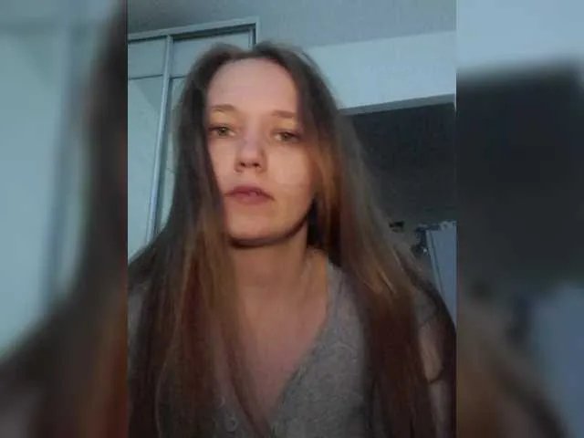 Kisa75 from BongaCams