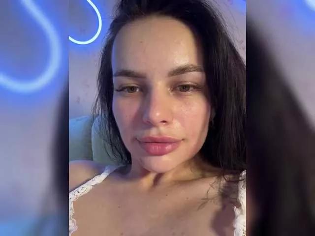 Klubnika13 is a crazy broadcaster with a smoking hot figure that will leave you delighted, charm and moves will leave you hooked. Watch her rump get screwed on webcam as she's masturbating with toys Klubnika13 from BongaCams