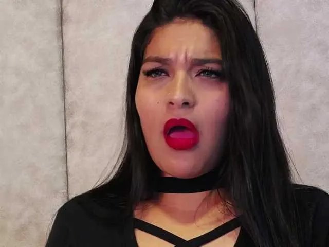 LannyShell from BongaCams