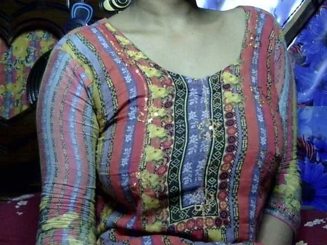 lima11 from BongaCams