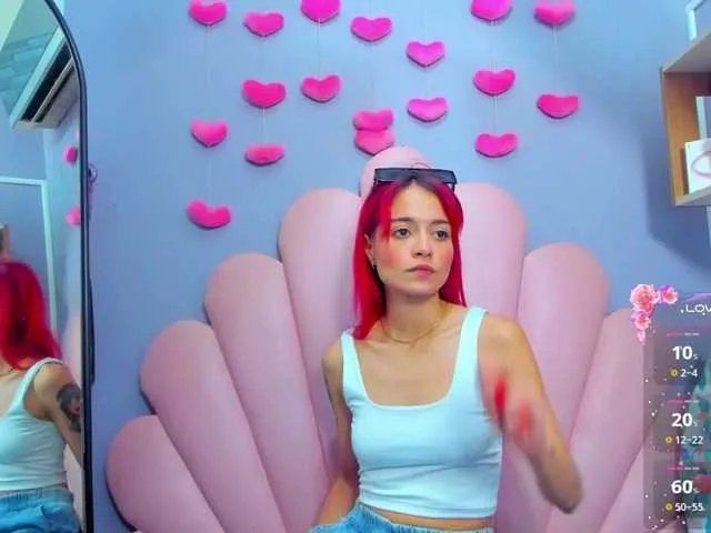  LucyMiller chat room