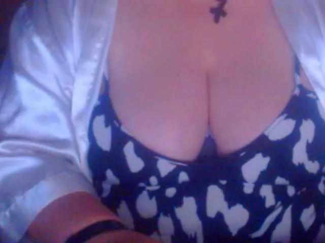 mayalove4u from BongaCams