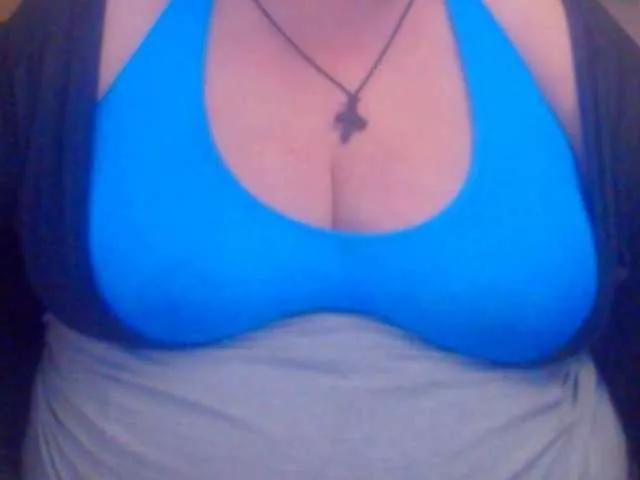 mayalove4u from BongaCams
