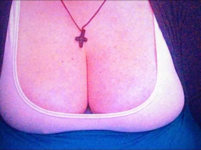 mayalove4u from BongaCams