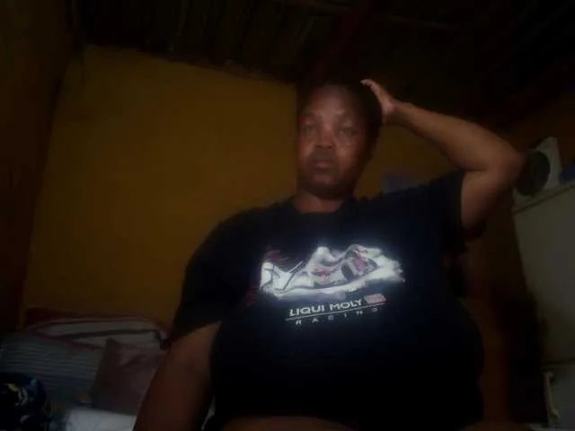 Melonboobs1 from BongaCams