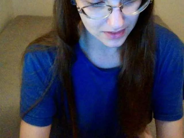 mikkirsan1 from BongaCams