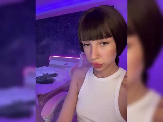 millemimi from BongaCams