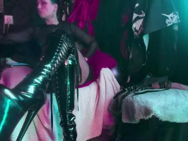miss-asmodeus from BongaCams