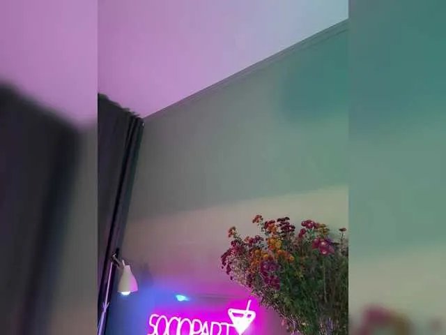 Nataliecroys from BongaCams