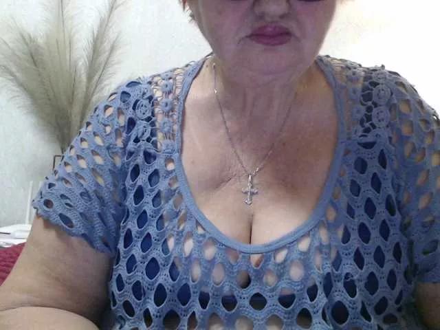 PeggySoft from BongaCams