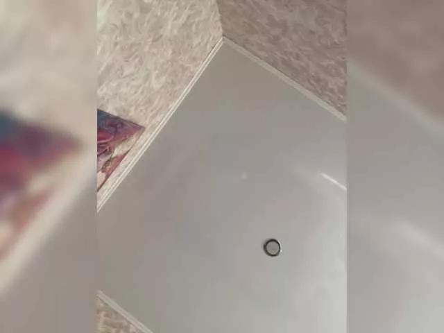 pizzahubb from BongaCams