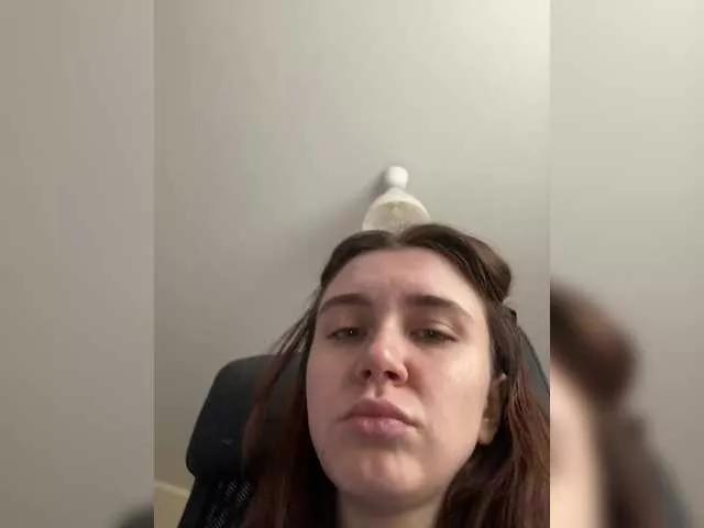 pizzahubb from BongaCams