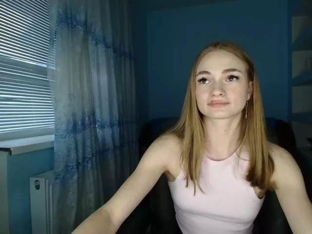 Pussyya from BongaCams