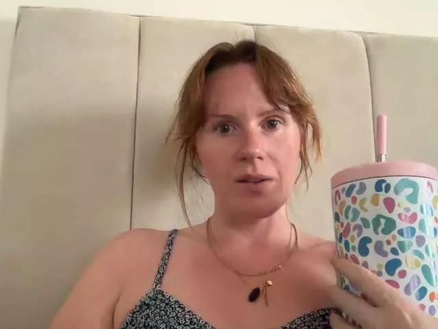 REDHEADROSIE from BongaCams is Freechat