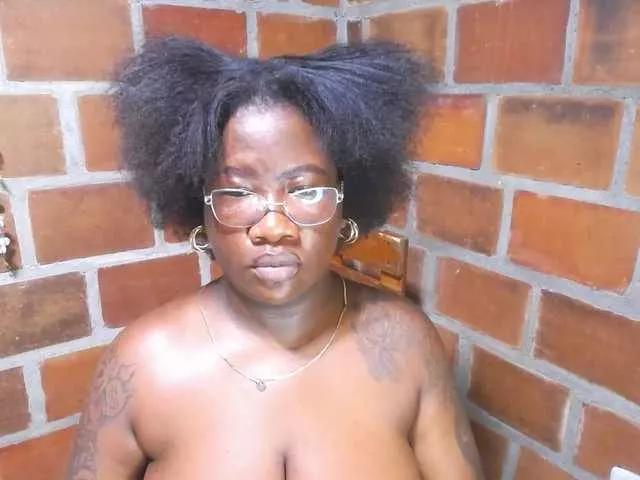 ROOSGONZALEX from BongaCams