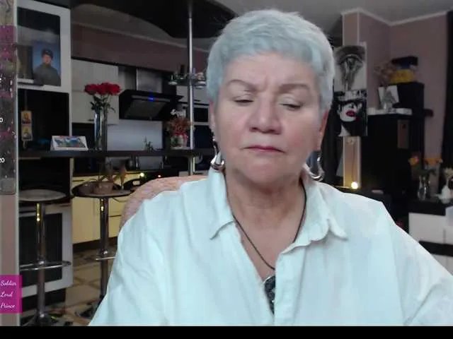 roxana-brooks from BongaCams