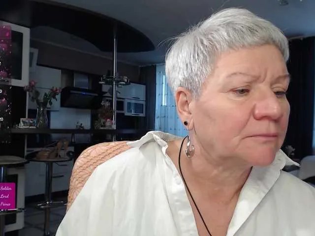 roxana-brooks from BongaCams