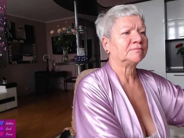 roxana-brooks from BongaCams