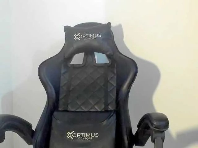 Samhotie from BongaCams