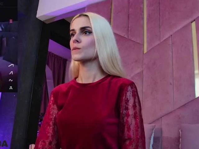 SelenaDaze from BongaCams