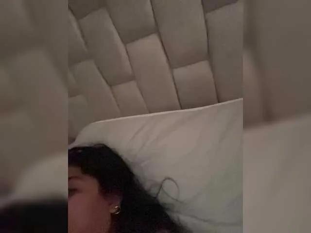 sexy-miaa1 from BongaCams is Freechat